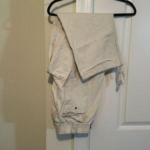 Old Navy Cargo - Medium